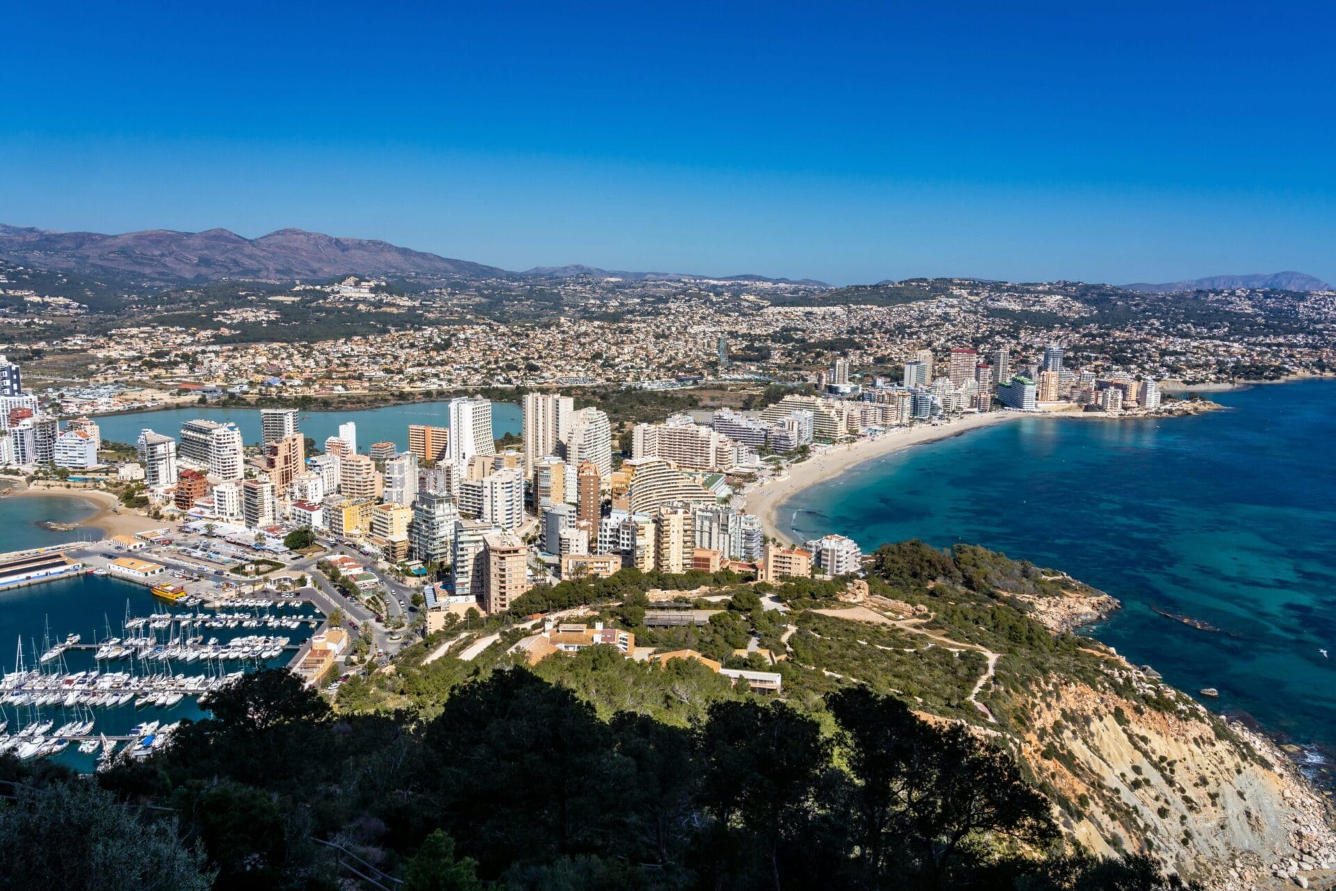 Buy a house in Calpe