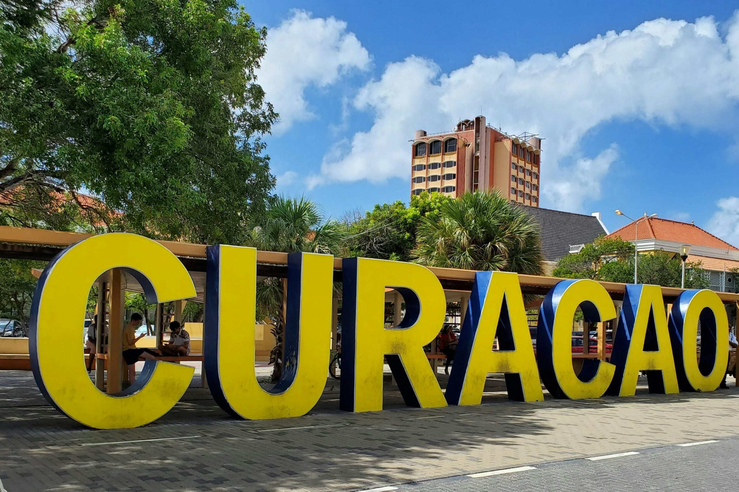 Living in Curacao